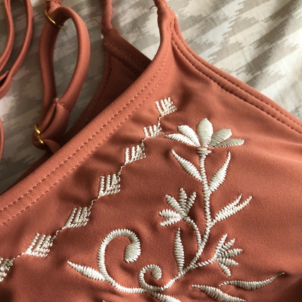 Bikini top